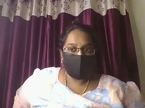 hootypriya online show from June 10, 5:12 pm