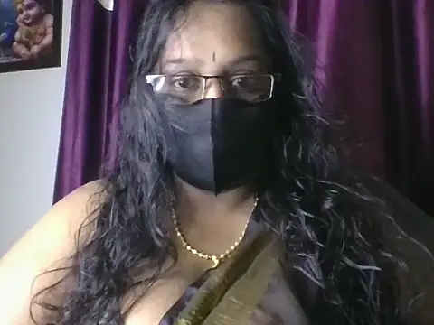 hootypriya online show from June 15, 6:32 pm