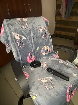 Desiqueen2 online show from February 6, 3:04 pm