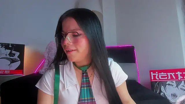 violettabond online show from January 9, 12:41 pm