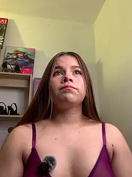 violettabond online show from July 23, 12:58 pm