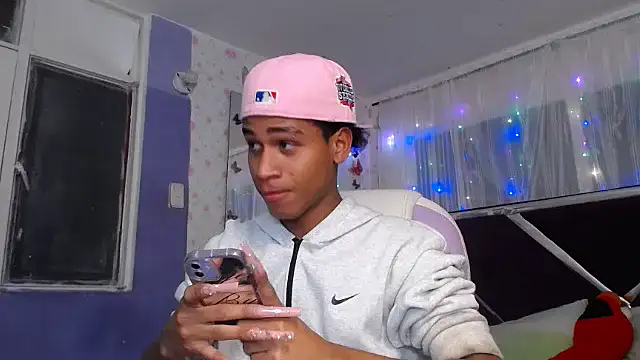 Santy bigcock 01 online show from July 12, 2:35 am
