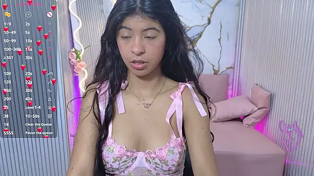 Sandyy tay online show from March 10, 11:26 am