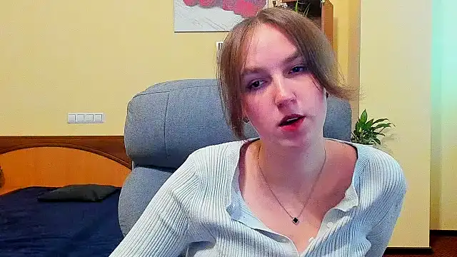 Snapshot of Nesie-Stoun chatting on November 19, 9:53 am Nesie-Stoun online show from November 19, 9:53 am