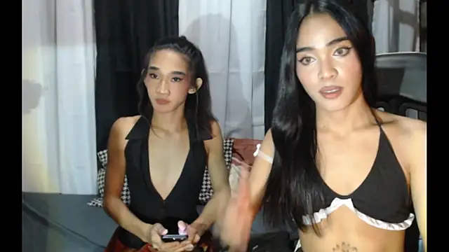 Snapshot of Horsecock_princess chatting on November 20, 2:17 pm Horsecock princess online show from November 20, 2:17 pm