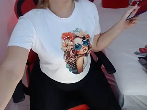 lesly 36 online show from February 3, 1:16 pm