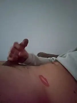 Snapshot of seulementme chatting on December 1, 3:06 pm seulementme online show from December 1, 3:06 pm