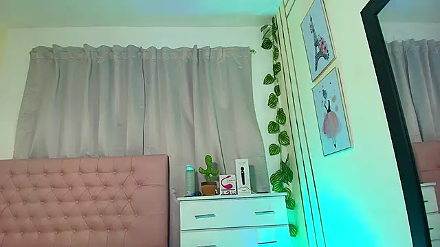 Snapshot of Lulu_swarts chatting on June 14, 11:07 pm Lulu swarts online show from June 14, 11:07 pm
