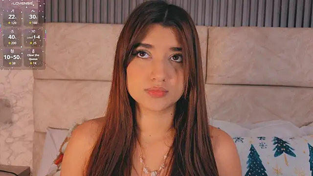 violett fowlerxx online show from December 16, 4:06 am