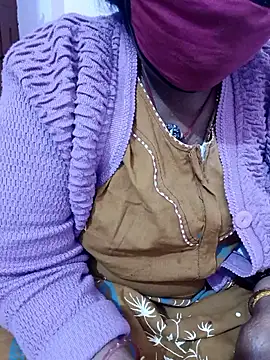 Snapshot of savithasree chatting on February 11, 10:26 pm savithasree online show from February 11, 10:26 pm