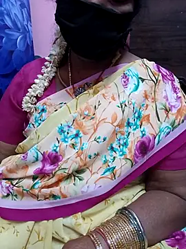 Snapshot of savithasree chatting on May 10, 9:09 pm savithasree online show from May 10, 9:09 pm