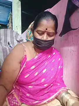 Snapshot of savithasree chatting on May 15, 5:20 pm savithasree online show from May 15, 5:20 pm