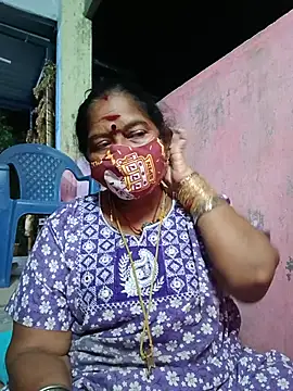 Snapshot of savithasree chatting on May 25, 6:25 pm savithasree online show from May 25, 6:25 pm