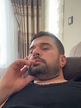 Snapshot of NiktirGit31 chatting on November 16, 11:16 am NiktirGit31 online show from November 16, 11:16 am