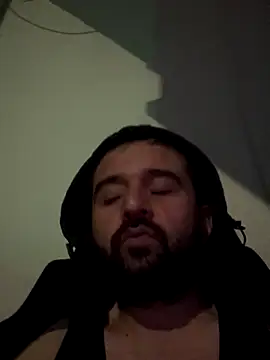 Snapshot of NiktirGit31 chatting on November 30, 3:38 pm NiktirGit31 online show from November 30, 3:38 pm