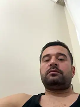 Snapshot of NiktirGit31 chatting on January 18, 3:27 pm NiktirGit31 online show from January 18, 3:27 pm