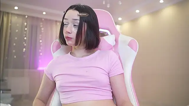 Bananalizzy online show from November 29, 1:47 pm