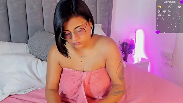 Veronica3   online show from November 21, 9:08 am