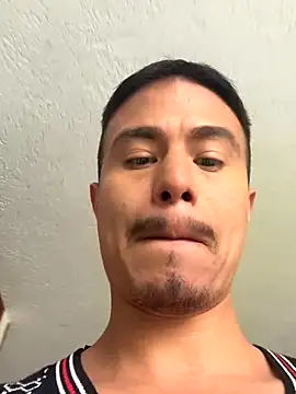 Snapshot of RaySullivan chatting on November 13, 4:50 pm RaySullivan online show from November 13, 4:50 pm