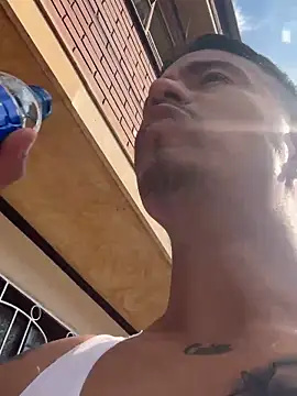 Snapshot of RaySullivan chatting on November 17, 7:52 pm RaySullivan online show from November 17, 7:52 pm