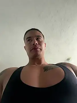 Snapshot of RaySullivan chatting on February 11, 3:50 pm RaySullivan online show from February 11, 3:50 pm