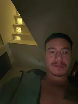 Snapshot of RaySullivan chatting on February 24, 3:10 pm RaySullivan online show from February 24, 3:10 pm