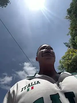 Snapshot of RaySullivan chatting on March 4, 4:02 pm RaySullivan online show from March 4, 4:02 pm