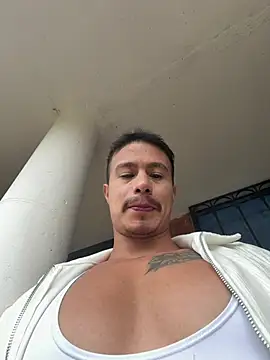 Snapshot of RaySullivan chatting on March 22, 8:45 pm RaySullivan online show from March 22, 8:45 pm