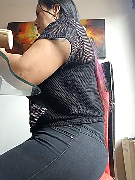 misshot 02 online show from November 13, 4:28 pm