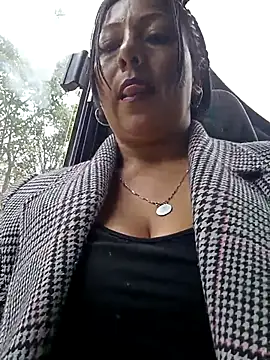 Snapshot of misshot_02 chatting on March 5, 7:43 pm misshot 02 online show from March 5, 7:43 pm