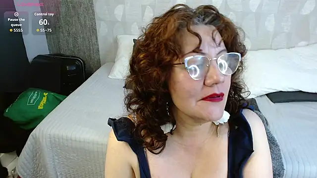 Rosalie Durand online show from January 7, 8:00 pm