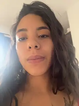 Snapshot of catee_martinez chatting on November 10, 9:36 pm catee martinez online show from November 10, 9:36 pm