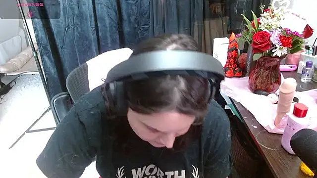 Snapshot of Salacious_Sage chatting on February 15, 7:43 pm Salacious Sage online show from February 15, 7:43 pm