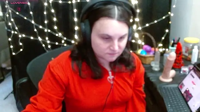 Snapshot of Salacious_Sage chatting on March 28, 8:30 pm Salacious Sage online show from March 28, 8:30 pm