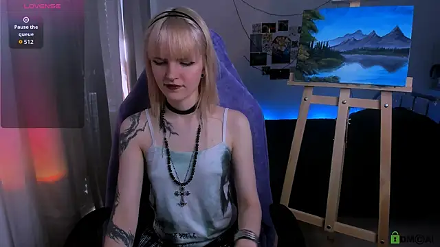 Snapshot of Mel_the_drawer chatting on March 28, 11:32 am Mel the drawer online show from March 28, 11:32 am