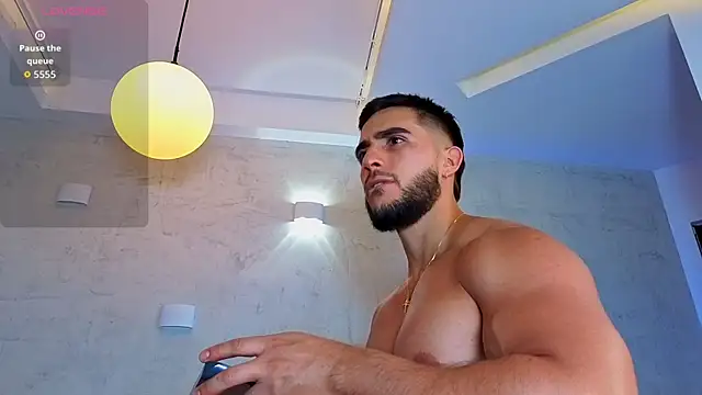 Scottfishcer1 online show from July 31, 7:13 pm