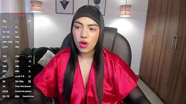 Snapshot of emma_connor1 chatting on November 22, 12:15 pm emma connor1 online show from November 22, 12:15 pm