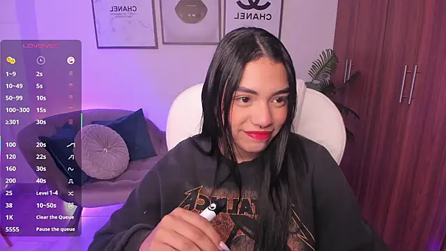 Snapshot of emma_connor1 chatting on November 29, 11:35 am emma connor1 online show from November 29, 11:35 am