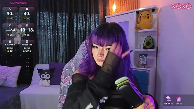 ravencollen online show from February 14, 5:32 pm