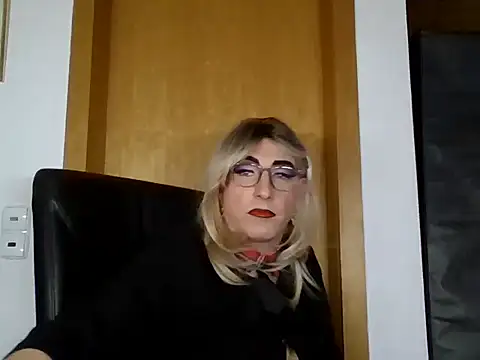 AgnesCross39 online show from December 16, 5:45 am