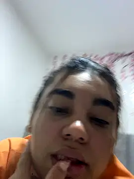 Anny arango1 online show from December 15, 3:33 am