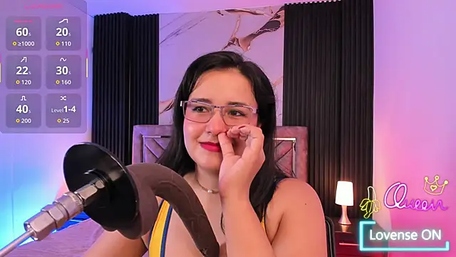 Lalalemoonds online show from June 17, 1:45 pm