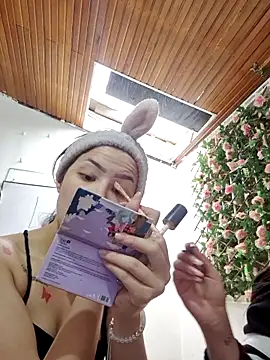 Celeste Moretti online show from December 16, 1:16 pm