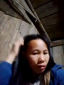 Snapshot of Ana_hoa chatting on December 2, 8:37 pm Ana hoa online show from December 2, 8:37 pm