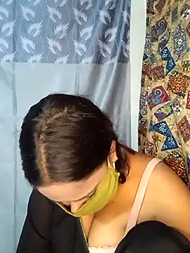 Snapshot of V_HOT_CUTE chatting on November 10, 10:14 am V HOT CUTE online show from November 10, 10:14 am