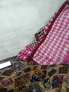 Snapshot of V_HOT_CUTE chatting on December 17, 4:57 pm V HOT CUTE online show from December 17, 4:57 pm