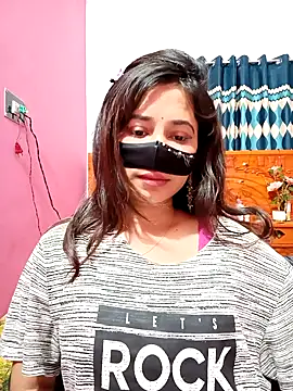 Snapshot of Nishi-3 chatting on December 14, 4:56 pm Nishi-3 online show from December 14, 4:56 pm