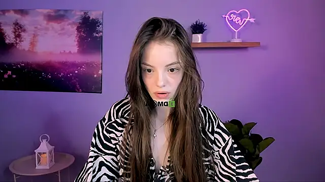 Snapshot of mia_starrr_ chatting on November 25, 9:53 am mia starrr online show from November 25, 9:53 am