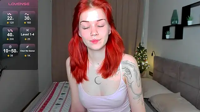 Snapshot of alice_with_freckles chatting on December 5, 5:38 am alice with freckles online show from December 5, 5:38 am