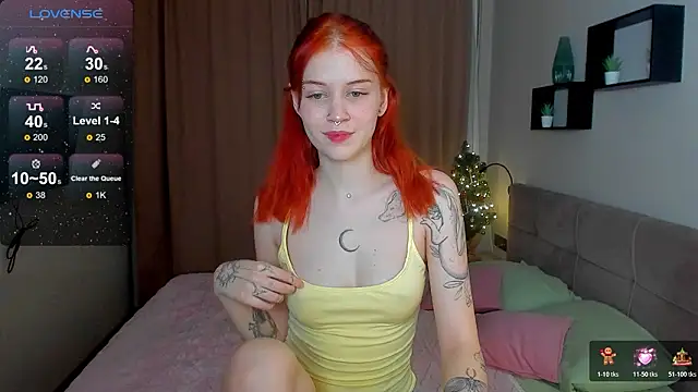 alice with freckles online show from January 18, 3:38 pm